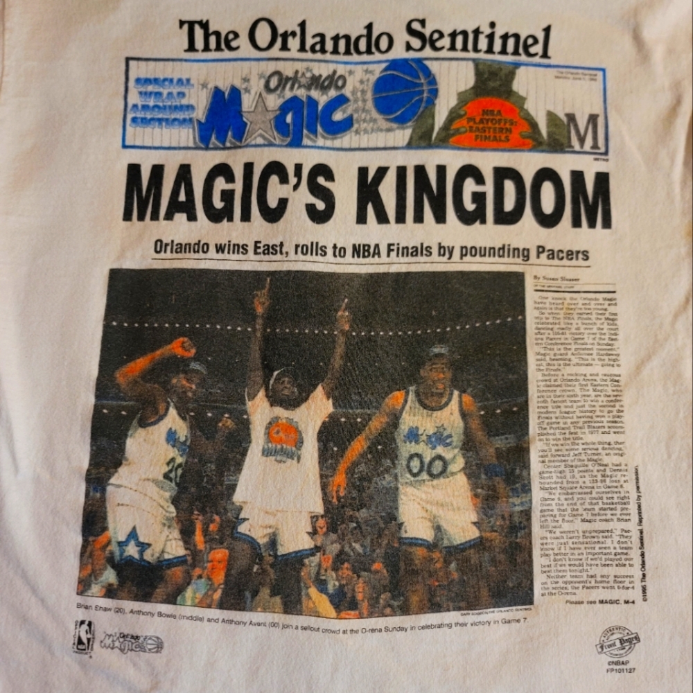 Vintage T-shirt Celebrating Orlando Magic's 1995 Win Of The Eastern Conference